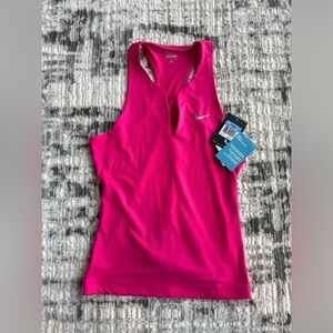 Nike Women's Tennis Shirt. Size Medium. New with tag.